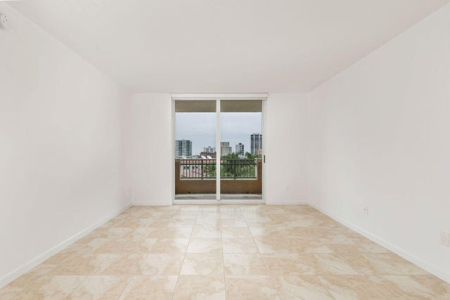 4 of 42 - 403 S Sapodilla Avenue #509, West Palm Beach, FL