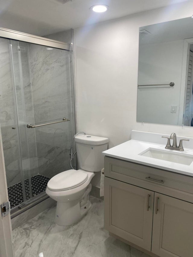 5 of 13 - 9466 Boca Cove Circle #303, Boca Raton, FL