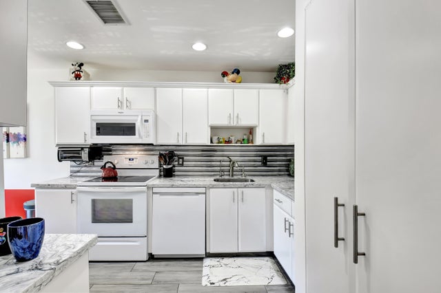5 of 84 - 15 Stratford Drive #b, Boynton Beach, FL