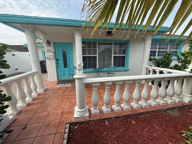 3 of 37 - 951 Green Street, West Palm Beach, FL