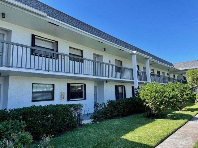 1 of 15 - 1271 Se Parkview Place #h4, Stuart, FL