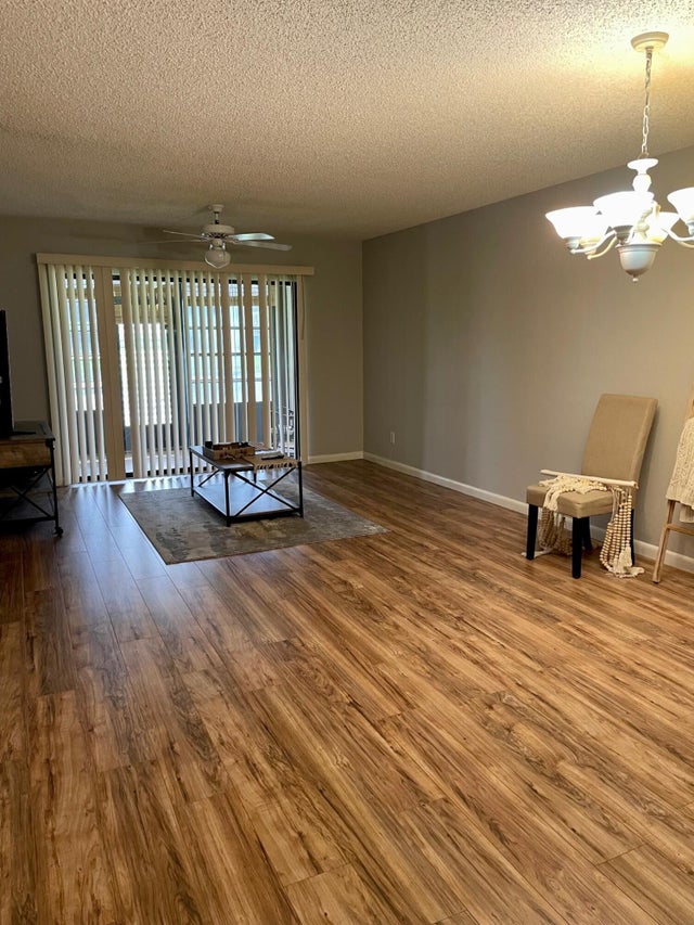 4 of 15 - 1271 Se Parkview Place #h4, Stuart, FL