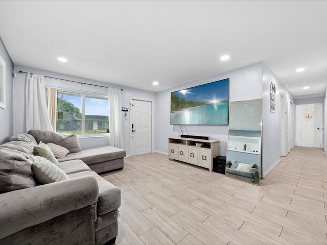 1 of 29 - 421 W 33 Street, West Palm Beach, FL