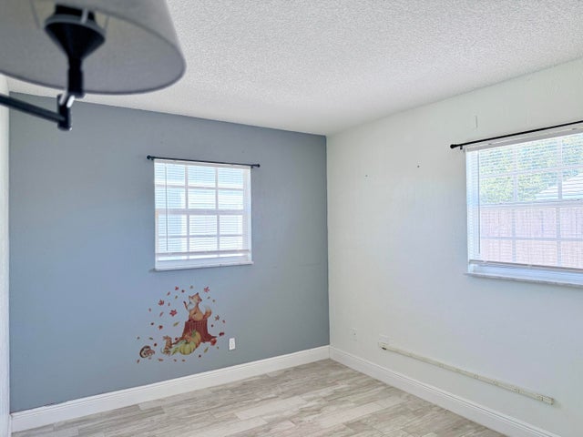 4 of 45 - 1567 Ne 21st Terrace W, Jensen Beach, FL