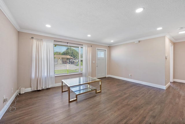 5 of 22 - 1301 W 26th Street, Riviera Beach, FL