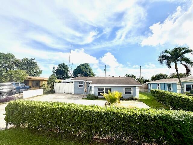 2 of 22 - 520 Nw 13th Avenue, Boynton Beach, FL