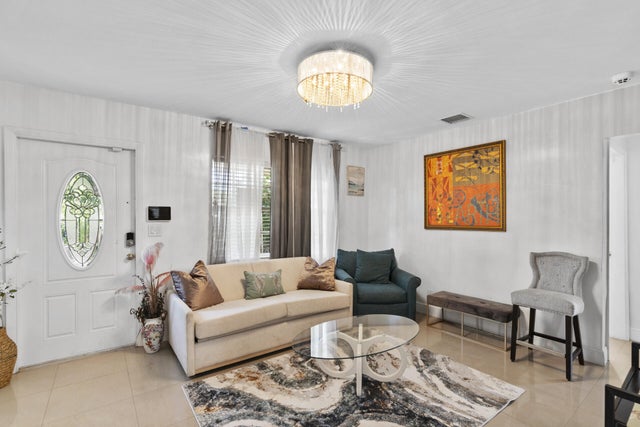 1 of 11 - 601 Sw 5th Court, Hallandale Beach, FL