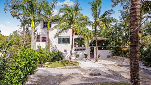 1 of 13 - 512 Sw Saint Lucie Crescent, Stuart, FL