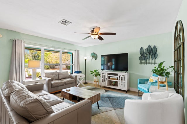 5 of 25 - 1516 N M Street, Lake Worth Beach, FL