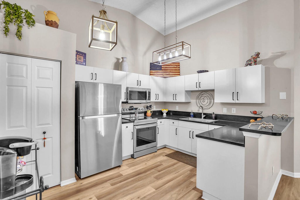 12052 Serafino St, Boynton Beach