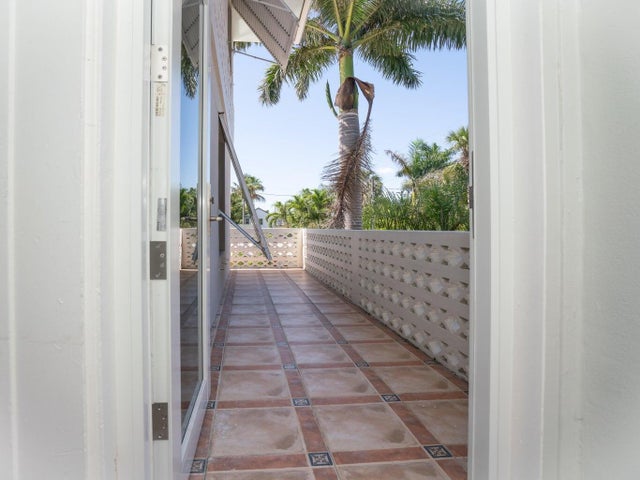 3 of 14 - 131 N Golfview Road #4, Lake Worth Beach, FL