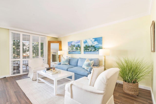 3 of 29 - 170 Chilean Avenue #2d, Palm Beach, FL