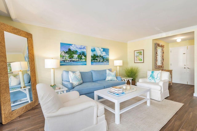 5 of 29 - 170 Chilean Avenue #2d, Palm Beach, FL