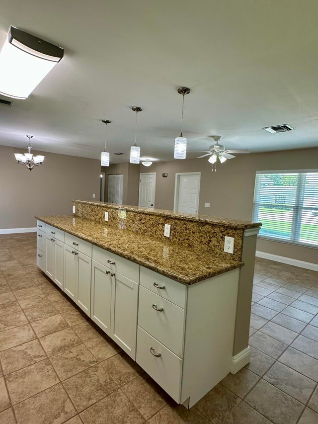 5 of 23 - 826 Palama Way, Lantana, FL