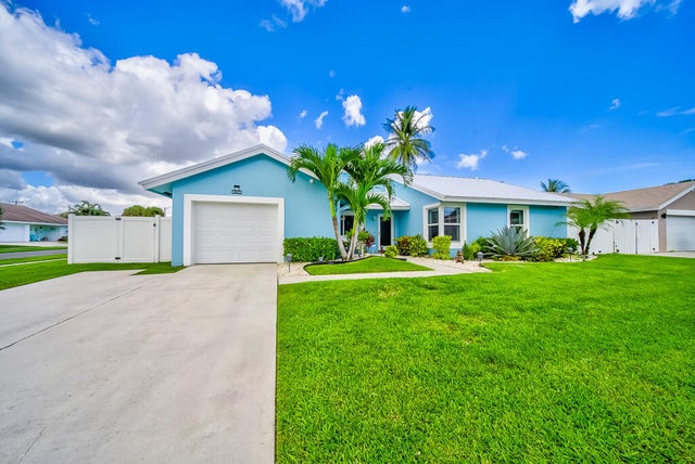 3 of 37 - 841 Nw 8th Way, Boynton Beach, FL