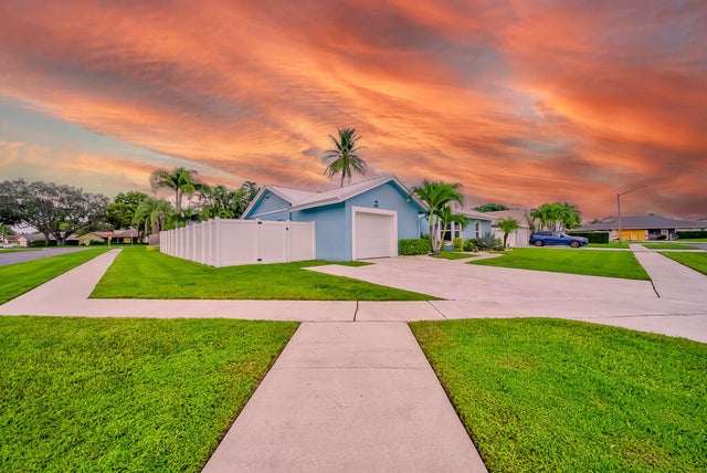5 of 37 - 841 Nw 8th Way, Boynton Beach, FL