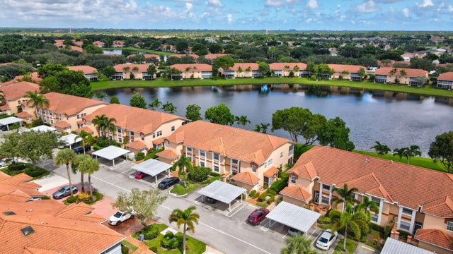 4 of 55 - 9927 Seacrest Circle #202, Boynton Beach, FL