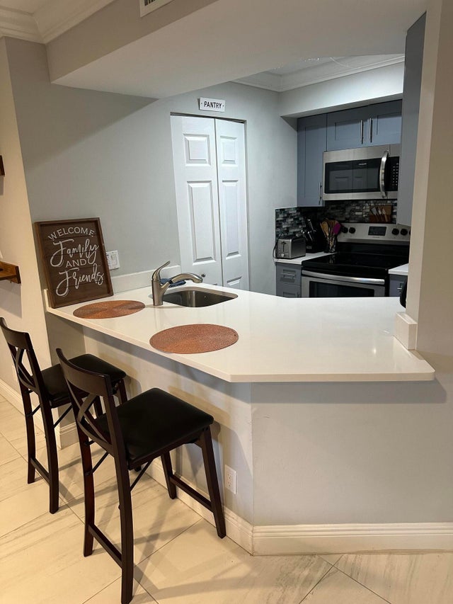 5 of 15 - 12725 Shoreline Drive #6 C, Wellington, FL