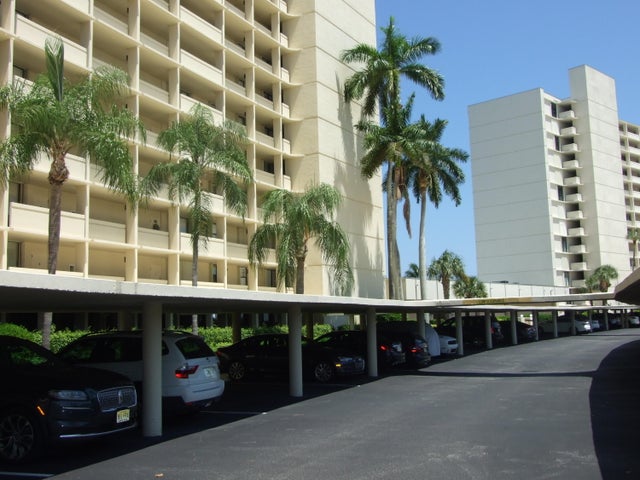 3 of 25 - 130 Lakeshore Drive #522, North Palm Beach, FL