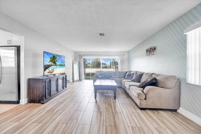 5 of 39 - 7329 Pine Park Drive N, Lake Worth, FL