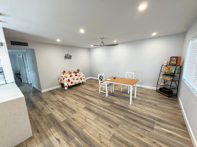 3 of 37 - 812 Burgundy Q, Delray Beach, FL