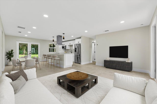 3 of 34 - 4931 N Kay Street, Palm Beach Gardens, FL
