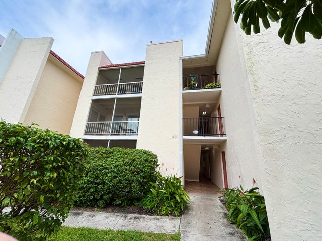 2 of 15 - 620 Nw 13th Street #11, Boca Raton, FL