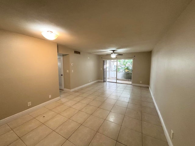 3 of 15 - 620 Nw 13th Street #11, Boca Raton, FL