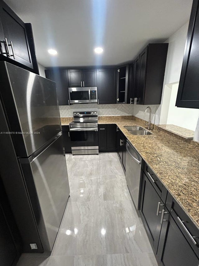 1 of 9 - 4314 Nw 9th Avenue #4-3a, Deerfield Beach, FL