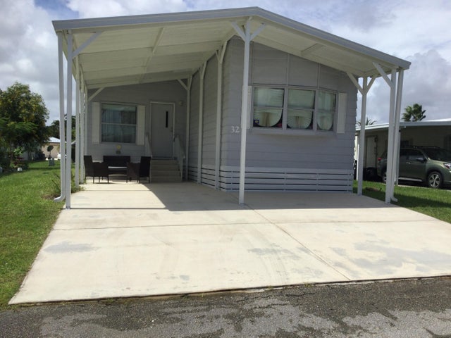 1 of 22 - 32 Flamenco Way, Port Saint Lucie, FL