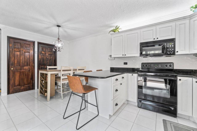 5 of 29 - 1715 17th Lane, Palm Beach Gardens, FL