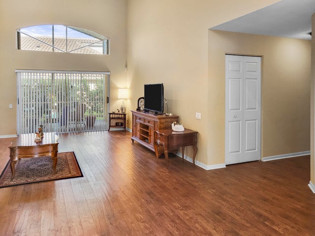 5 of 37 - 12404 Lakeridge Falls Drive, Boynton Beach, FL