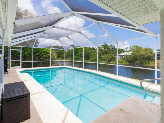2 of 38 - 1123 Sw Oak Hollow Court, Palm City, FL