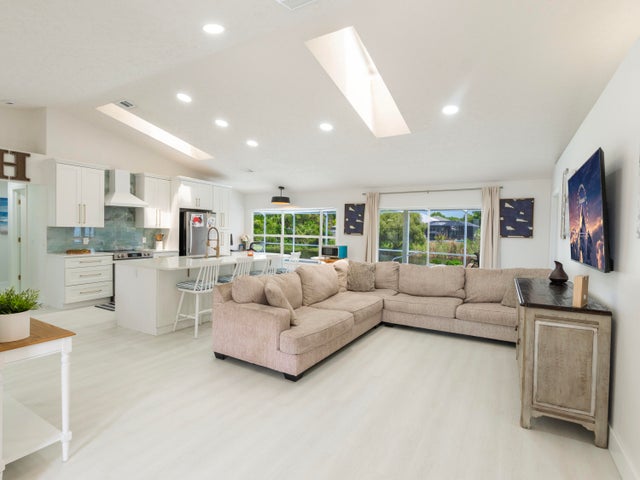 5 of 38 - 1123 Sw Oak Hollow Court, Palm City, FL