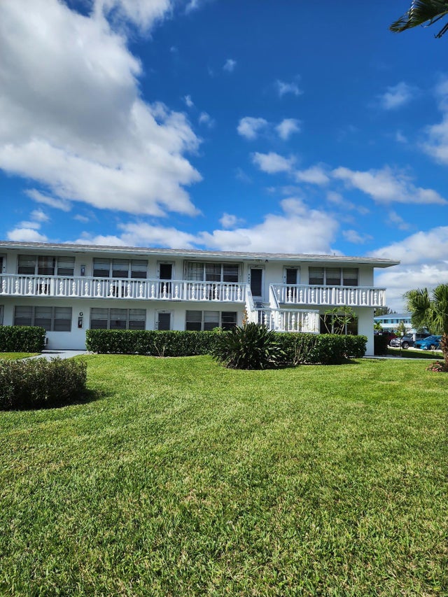 1 of 9 - 165 Camden G, West Palm Beach, FL