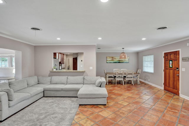 4 of 25 - 1440 Se 4th Court, Deerfield Beach, FL