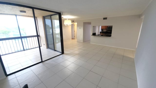 4 of 31 - 450 Egret Circle #9404, Delray Beach, FL