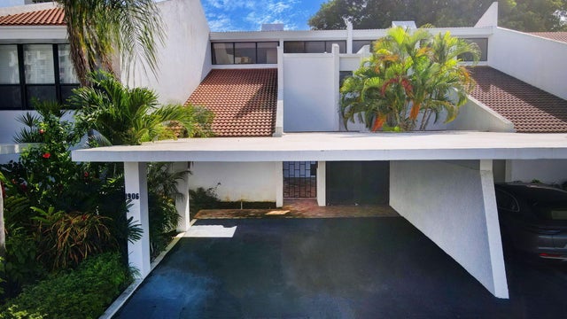 2 of 64 - 1906 Presidential Way #1-c, West Palm Beach, FL