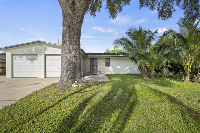 1 of 15 - 333 Masters Road, Palm Springs, FL