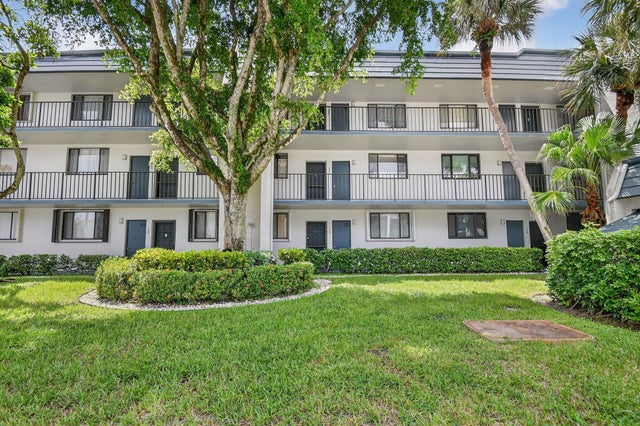 2 of 80 - 4381 Trevi Court #303, Lake Worth, FL