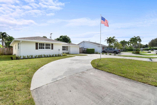5 of 50 - 328 Balsam Street, Palm Beach Gardens, FL
