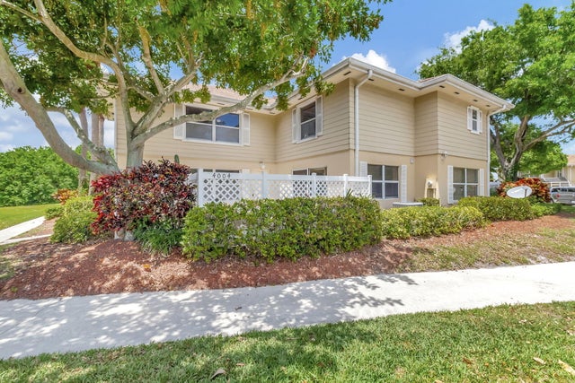 1 of 40 - 4004 Medford Court, Boynton Beach, FL