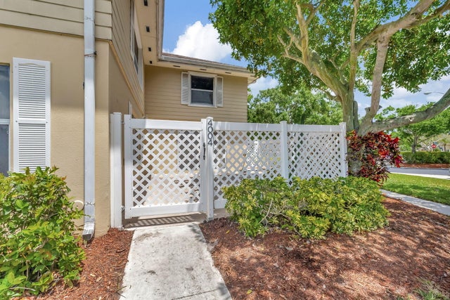 4 of 40 - 4004 Medford Court, Boynton Beach, FL