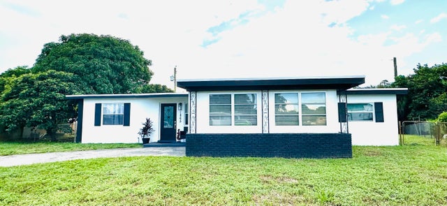 2 of 56 - 1865 W Chatham Road, West Palm Beach, FL