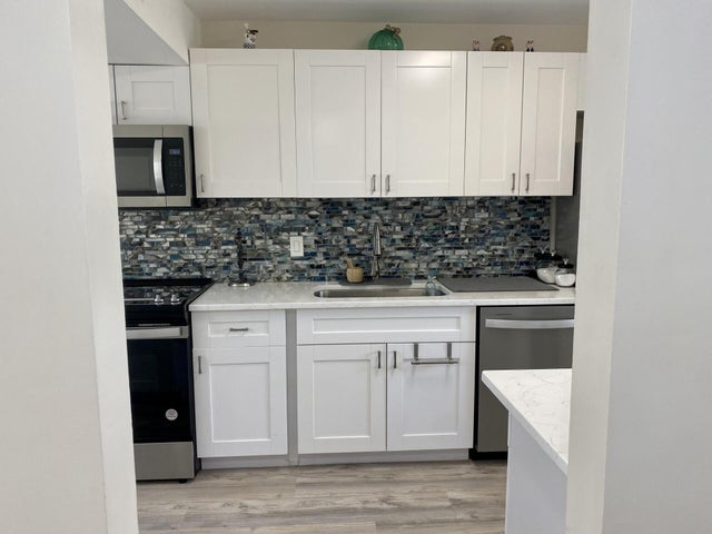 4 of 30 - 4501 Fountains Drive #106, Lake Worth, FL