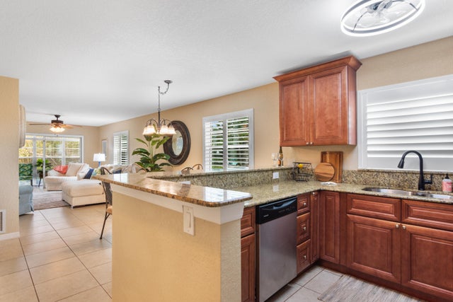 5 of 27 - 51 Woodland Drive #101, Vero Beach, FL