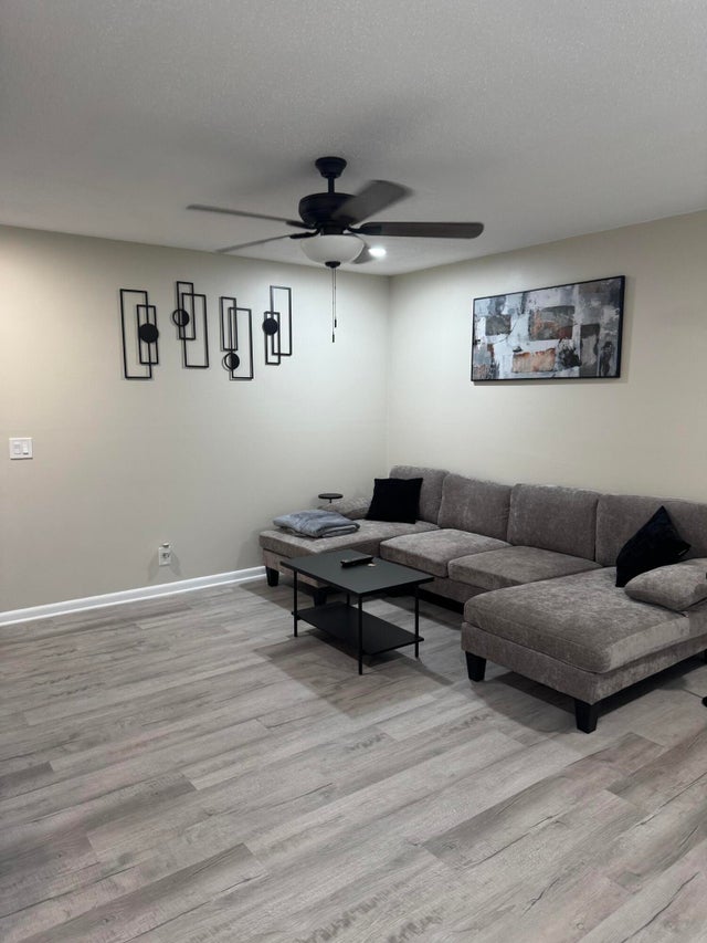 4 of 20 - 101 E Windsor E #101, West Palm Beach, FL