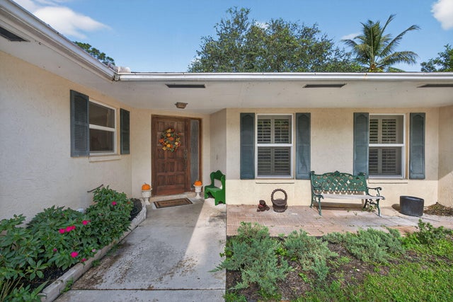 4 of 77 - 8011 45th Way N, Palm Beach Gardens, FL