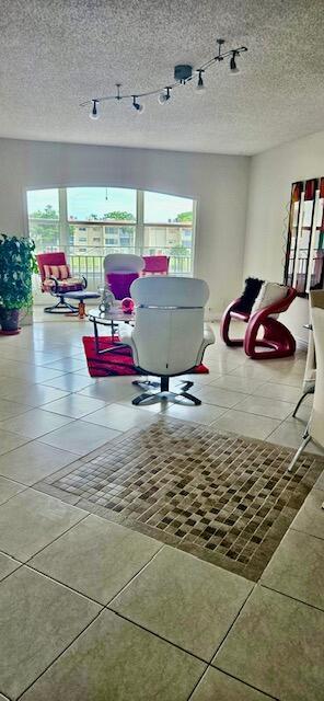 4 of 39 - 2700 Sunrise Lakes Drive W #301, Sunrise, FL