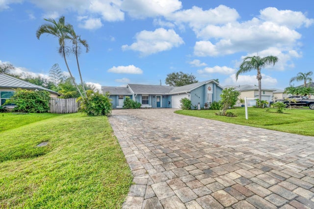 2 of 20 - 2718 Se Buccaneer Circle, Port Saint Lucie, FL